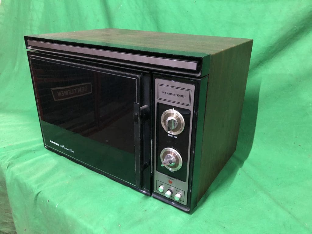THBAMWT04 Tappan American microwave oven • Trevor Howsam Limited1024 x 768