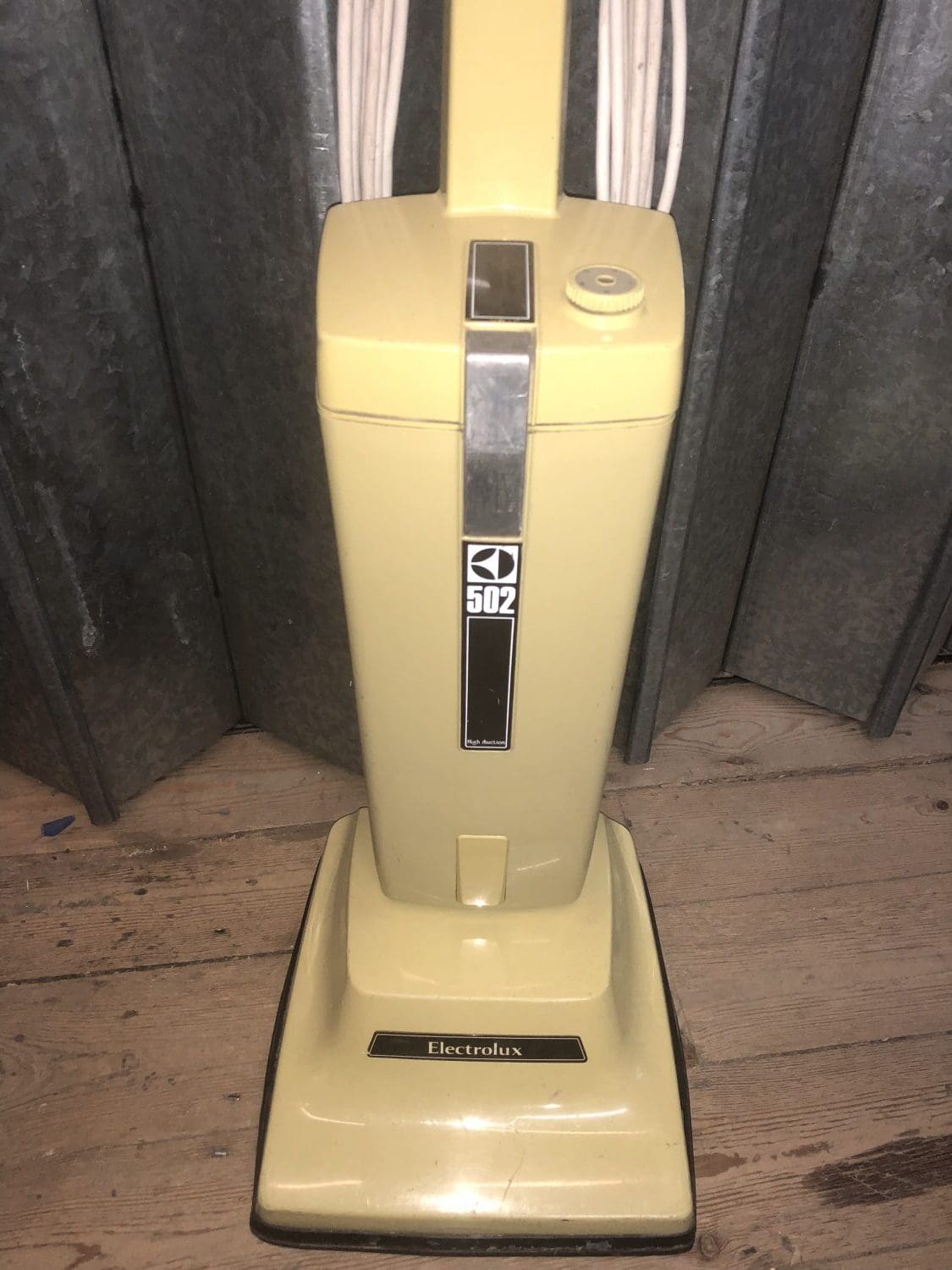 1980s vacuum cleaner